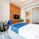 Everluxe Modern Pool View Studio In Al Jaddaf