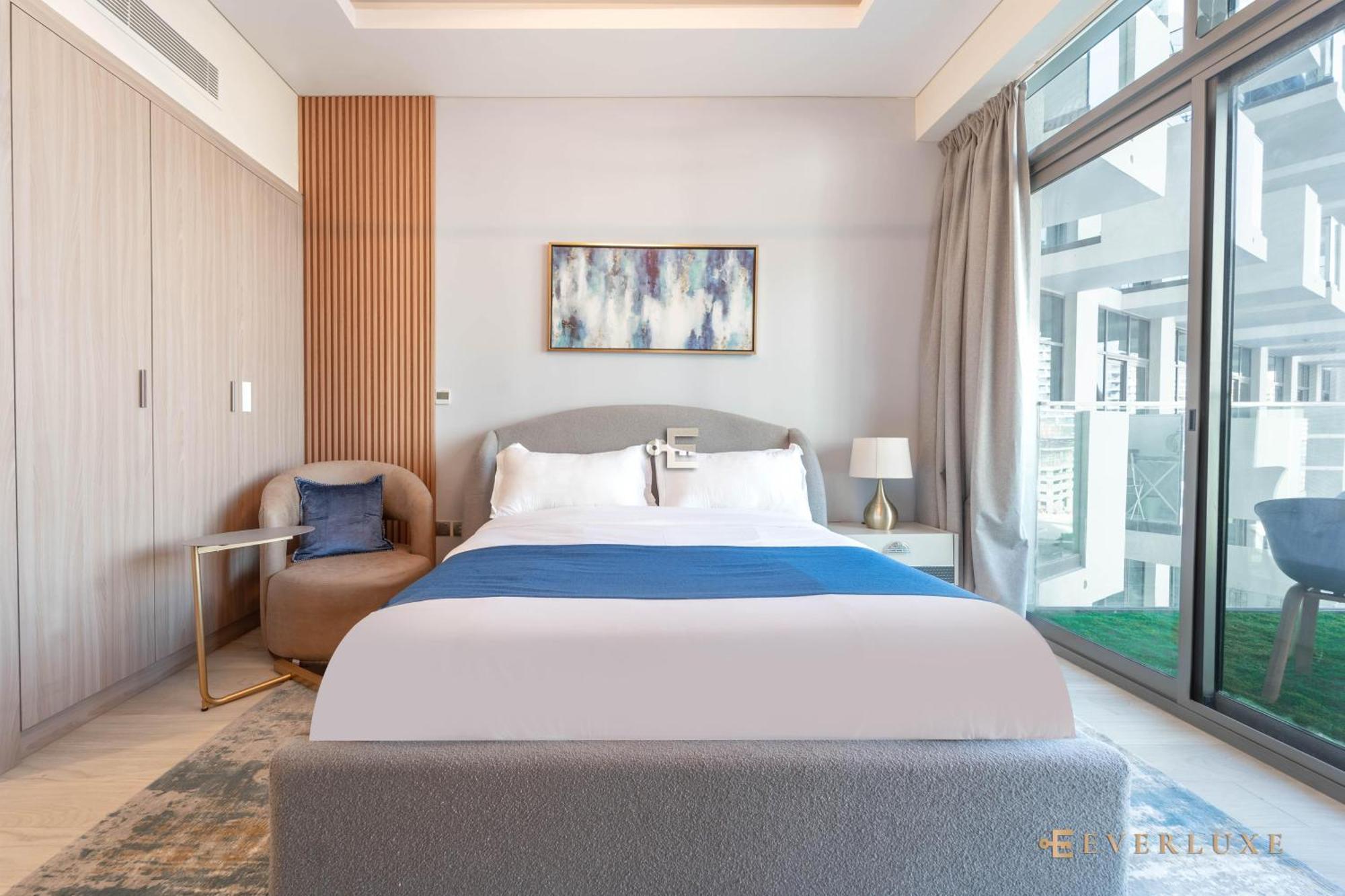 Everluxe Modern Pool View In Al Jaddaf Appartement *