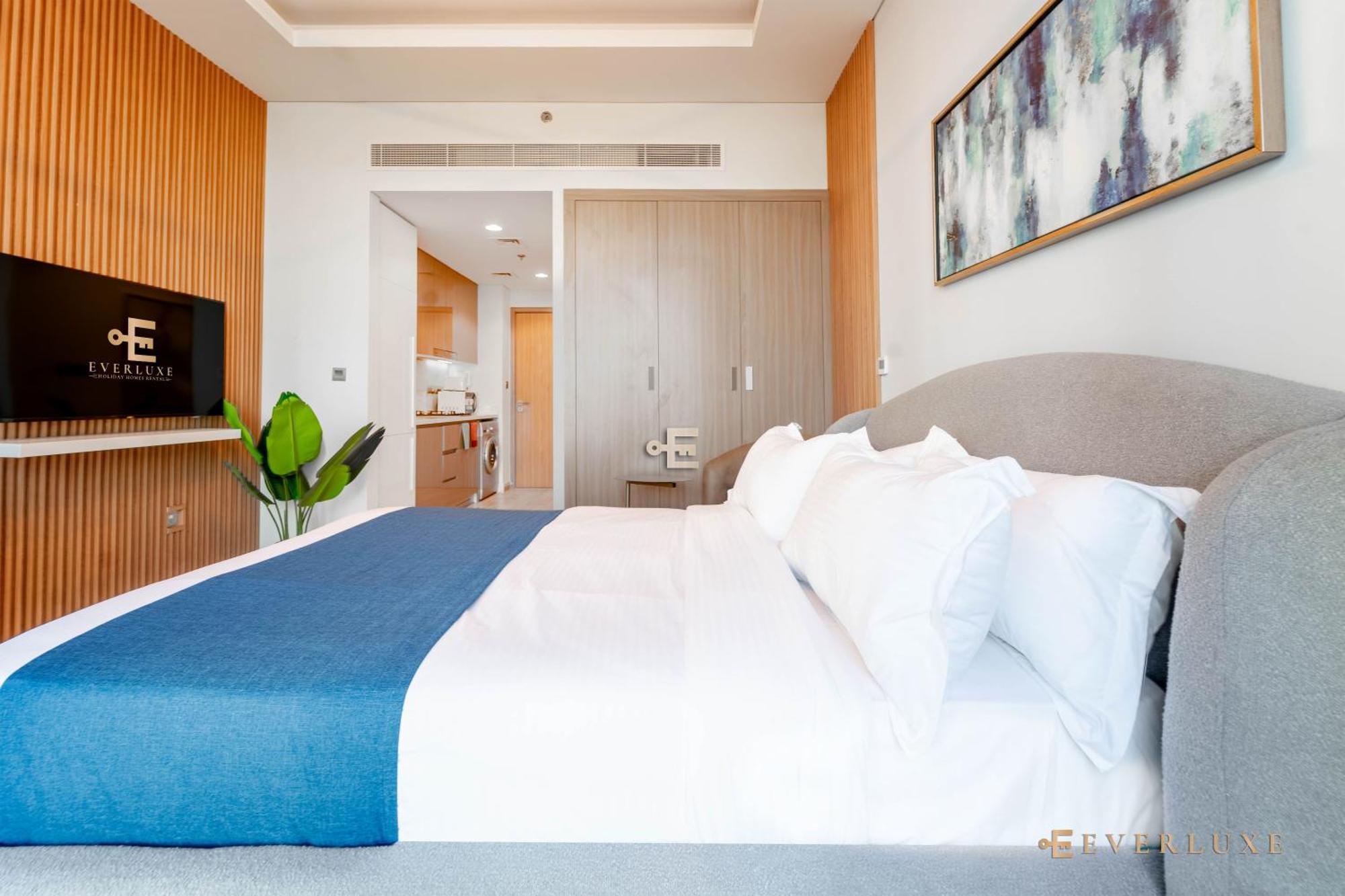 Apartment Everluxe Modern Pool View In Al Jaddaf *